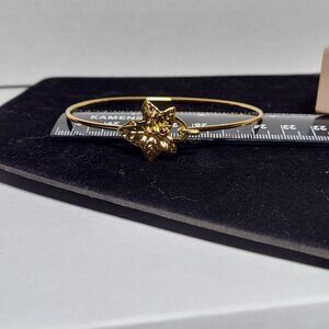 Vintage Avon Precious Leaf bracelet large